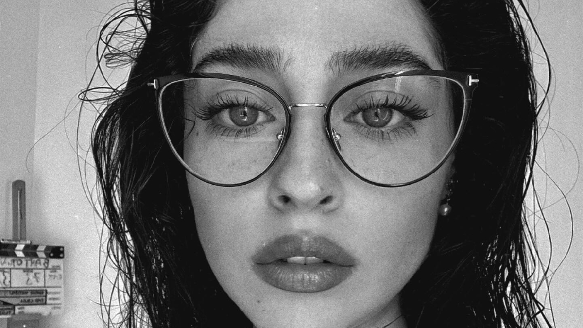 Blok3 ile aşk yaşıyor iddiası vardı! Cemre Baysel’in son pozlarına beğeni yağdı