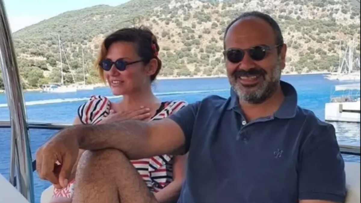 5 yıldır beraberr olduğu sevgilisinden ayrıldı! Deniz Seki’den ilk açıklama geldi 5 yıldır beraberr olduğu sevgilisinden ayrıldı! Deniz Seki’den ilk açıklama geldi