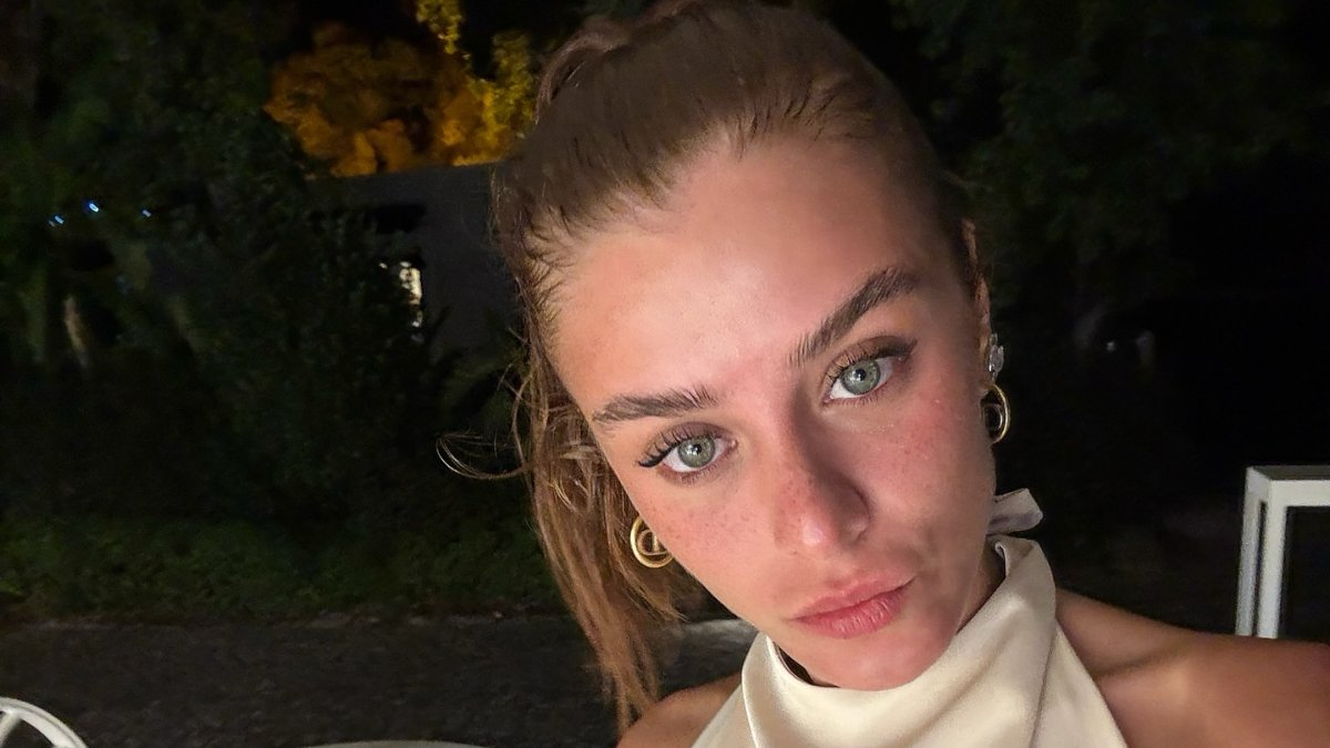 İmaj değiştirmişti! İlayda Alişan yeni saçlarıyla poz verdi İmaj değiştirmişti! İlayda Alişan yeni saçlarıyla poz verdi