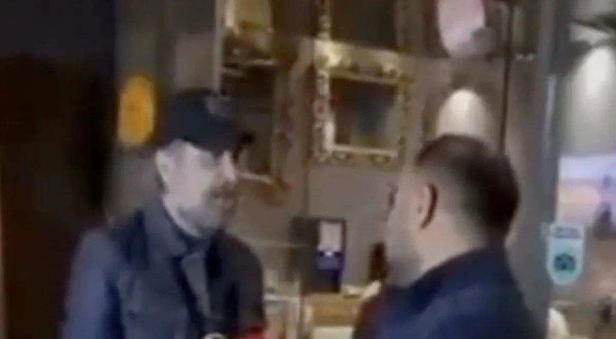 Nejat İşler’e kafa atan magazin muhabirinden açıklama Nejat İşler’e kafa atan magazin muhabirinden açıklama