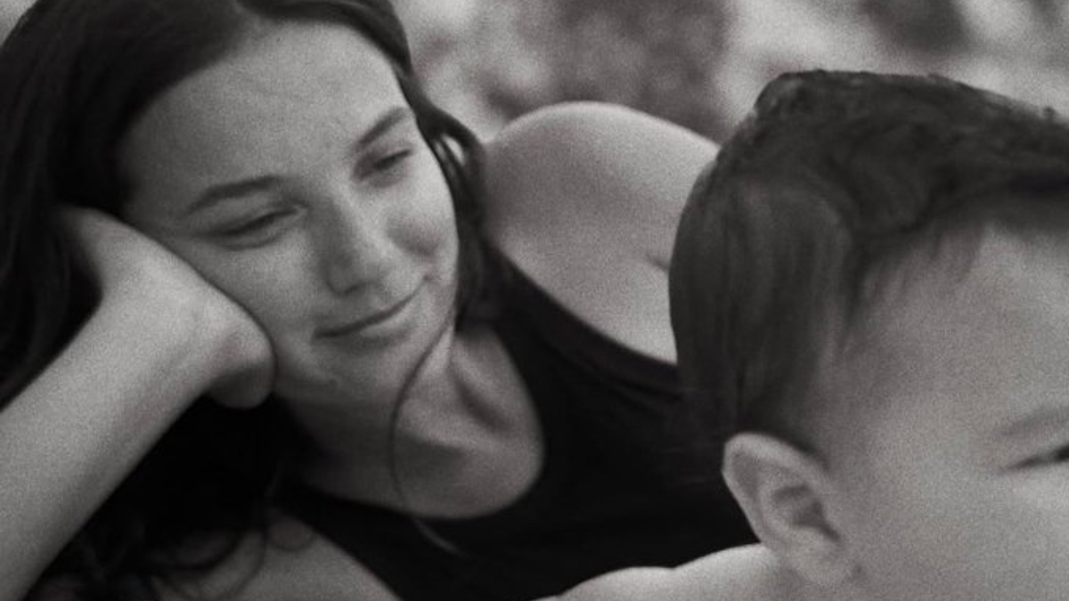 Kaan Yıldırım ile evli olan Pınar Deniz’den aile pozları! Oğlu Fikret Hakan’la karelerini paylaştı Kaan Yıldırım ile evli olan Pınar Deniz’den aile pozları! Oğlu Fikret Hakan’la karelerini paylaştı