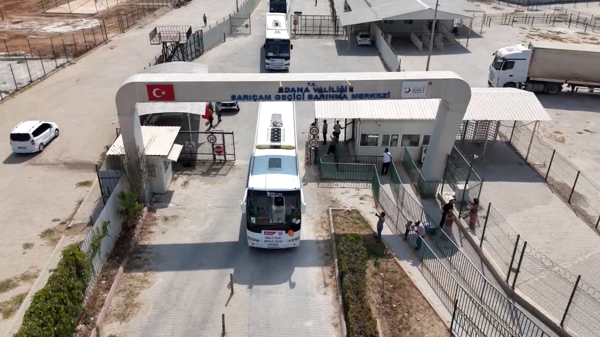 Esad sonrası ülkesine dönen Suriyeli sayısı 509 bini geçti