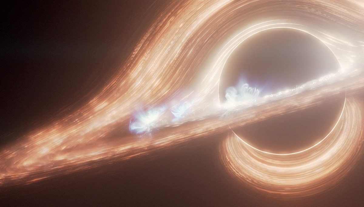 Kara deliklerin birleşmesi sırasında gelen tuhaf sinyal: “Solucan deliği” teorisi gündeme geldi