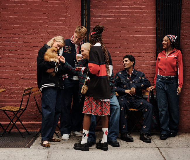 Tommy Hilfiger Seçkin Bir Kadronun Rol Aldığı Sonbahar 2025 Tommy Jeans Kampanyasını New York’ta Tanıttı Tommy Hilfiger Seçkin Bir Kadronun Rol Aldığı Sonbahar 2025 Tommy Jeans Kampanyasını New York’ta Tanıttı