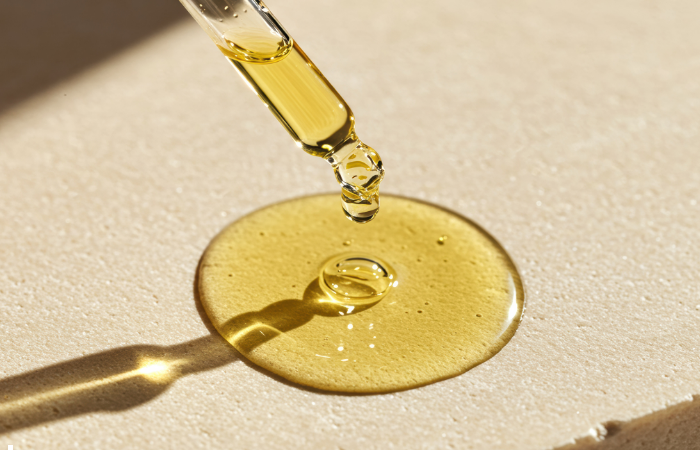 Doğal Parlaklık: C Vitamini Serumlarının Cilt Üzerindeki Etkileri Doğal Parlaklık: C Vitamini Serumlarının Cilt Üzerindeki Etkileri