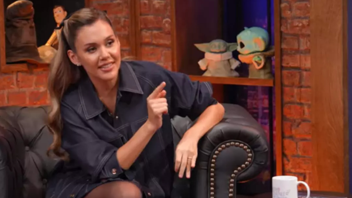 Berfu Yenenler’in Semicenk’e sorduğu soru gündem oldu! ‘Pantolona sığmayan Semicenk’ Berfu Yenenler’in Semicenk’e sorduğu soru gündem oldu! ‘Pantolona sığmayan Semicenk’