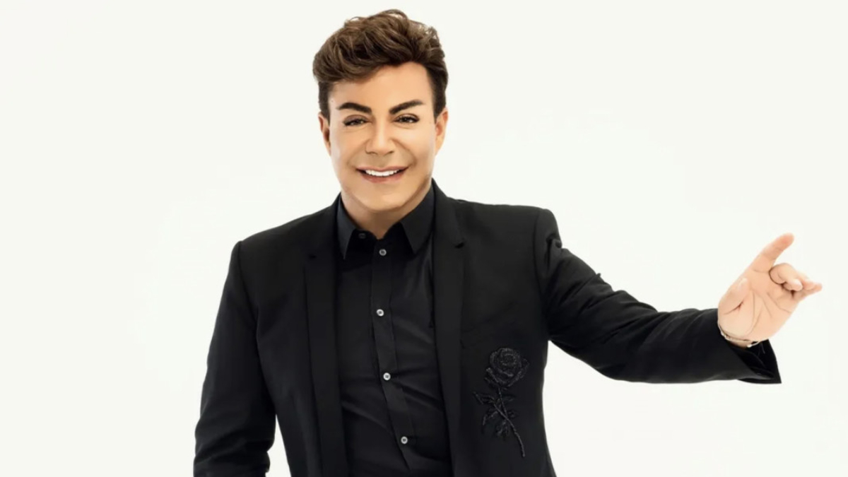 Fatih Ürek kalp krizi geçirdi: Yoğun bakıma alındı Fatih Ürek kalp krizi geçirdi: Yoğun bakıma alındı