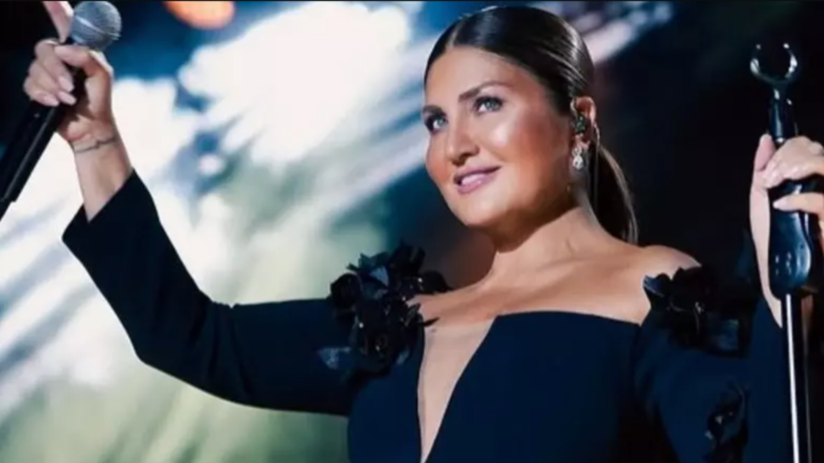 Sibel Can babaanne oldu! Lina bebek doğdu