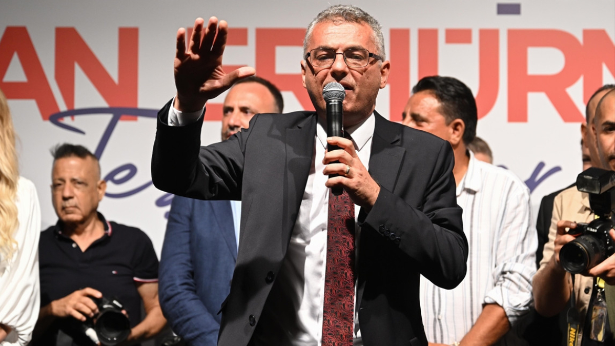 Yunan ve Rum siyasetçilerden Tufan Erhürman’a peş peşe tebrik mesajları