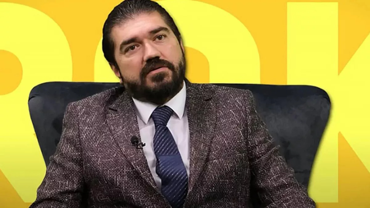 Rasim Ozan Kütahyalı’dan magazin kulisi: Defne Samyeli ve Sinan Akçıl beraberdi Rasim Ozan Kütahyalı’dan magazin kulisi: Defne Samyeli ve Sinan Akçıl beraberdi