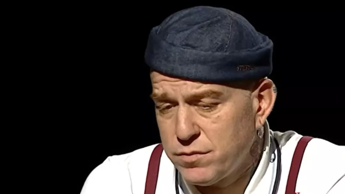 Gökhan Özoğuz zor günlerini anlattı! “7 yıl boyunca hep ağladım” Gökhan Özoğuz zor günlerini anlattı! “7 yıl boyunca hep ağladım”