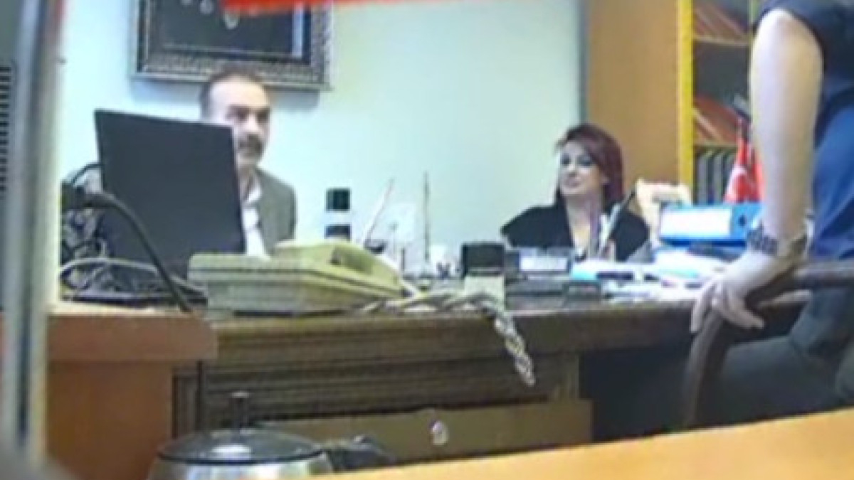 Savcıyı tehdit davasında 5 sanık tahliye edildi