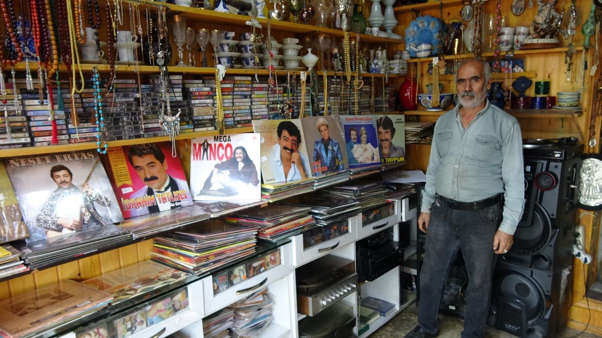 Nostaljik plaklara ilgi yeniden artıyor