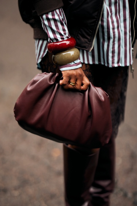 Milano Moda Haftası Sokak Görünümlerinde Dikkatimizi Çeken Çantalar