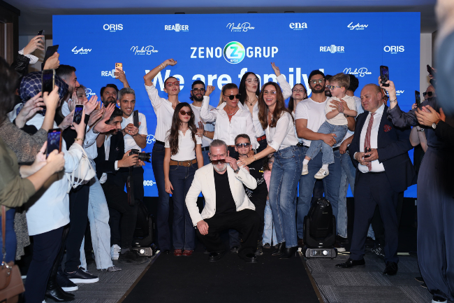 Zeno Grup Optik Yeni Merkez Binasının Açılışını Görkemli Bir Defileyle Kutladı