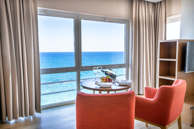 Salamis Bay Conti’de Yaz, Sonbahara Taşınıyor Salamis Bay Conti’de Yaz, Sonbahara Taşınıyor