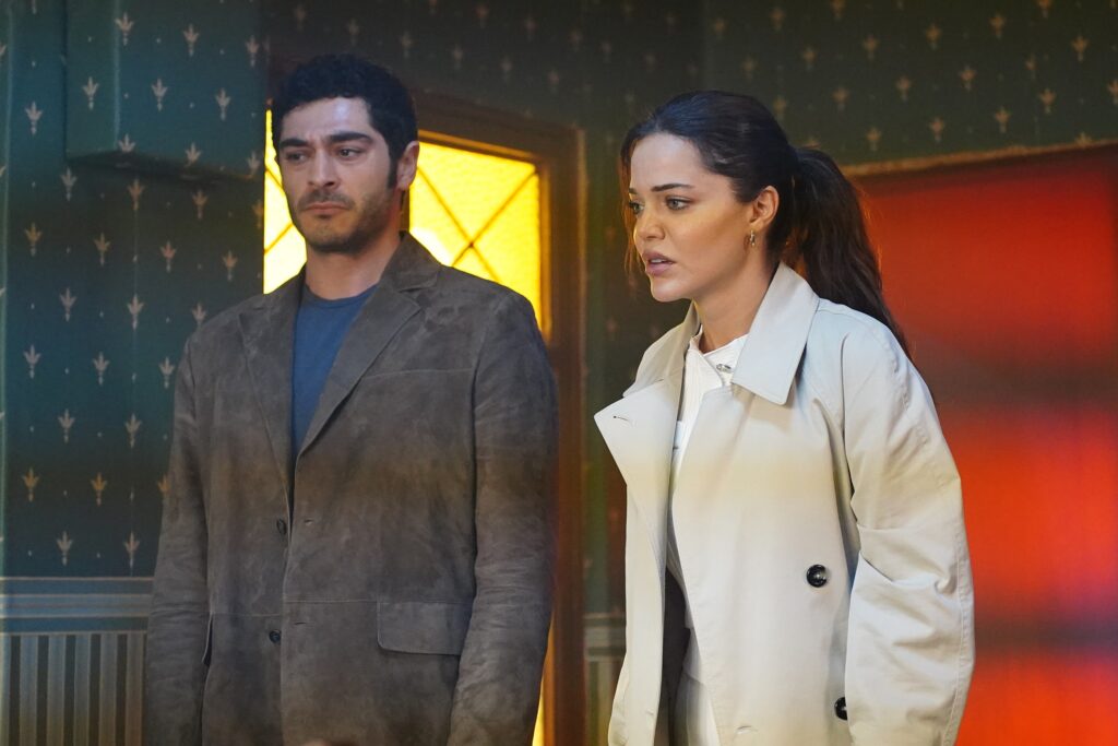 Sahtekarlar 2. Bölümde Kıvılcım, Ertan’ın karşısına çıktı! Bakizade ailesi Asya’nın kimliğine inanacak mı?