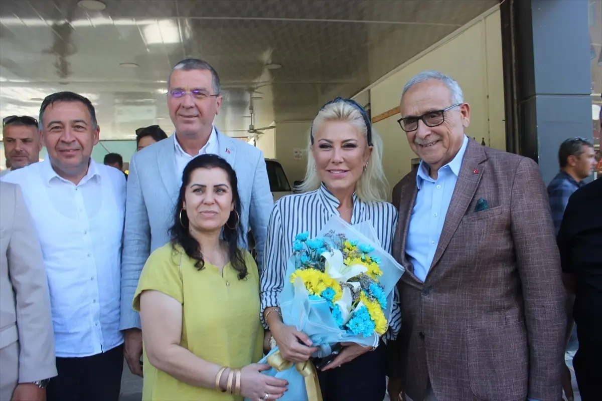 Şebnem Bursalı, İzmir’in Ödemiş ve Tire İlçelerinde Ziyaretlerde Bulundu