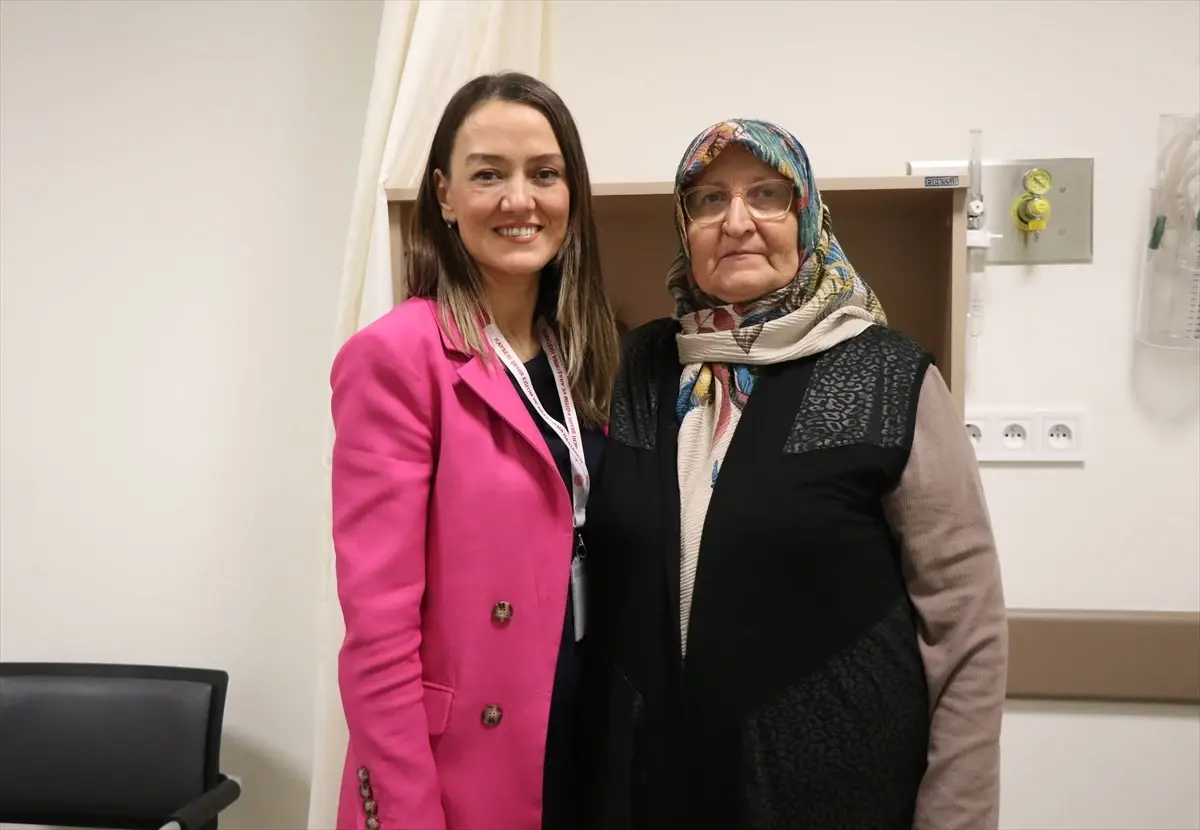 Akciğer Kanseri Tedavisi Gören Meryem Nurel, Meme Kanseri ile Mücadele Ediyor Akciğer Kanseri Tedavisi Gören Meryem Nurel, Meme Kanseri ile Mücadele Ediyor