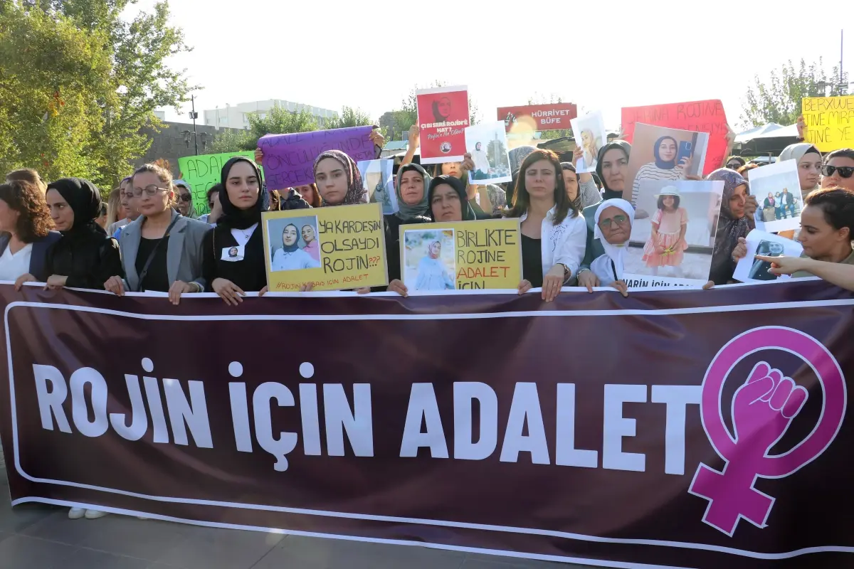 Rojin Kabaiş İçin Adalet Yürüyüşü Düzenlendi