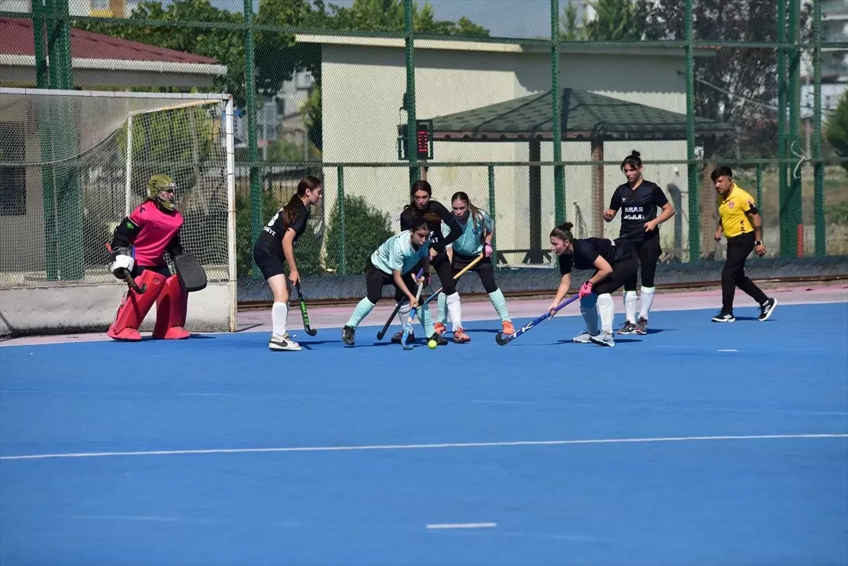 Kadınlar Açık Alan Hokey Süper Ligi Osmaniye’de Başladı