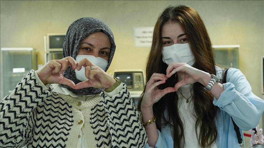 Kalp hastası gence, 14 yıl önce annesini ameliyat eden ekipten nakil Kalp hastası gence, 14 yıl önce annesini ameliyat eden ekipten nakil