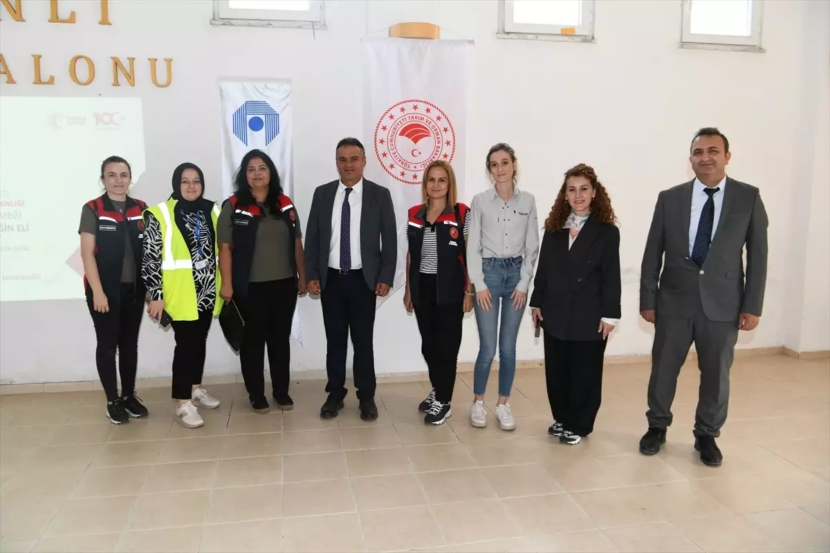 Dünya Kadın Çiftçiler Günü’nde Bilgilendirme Programı