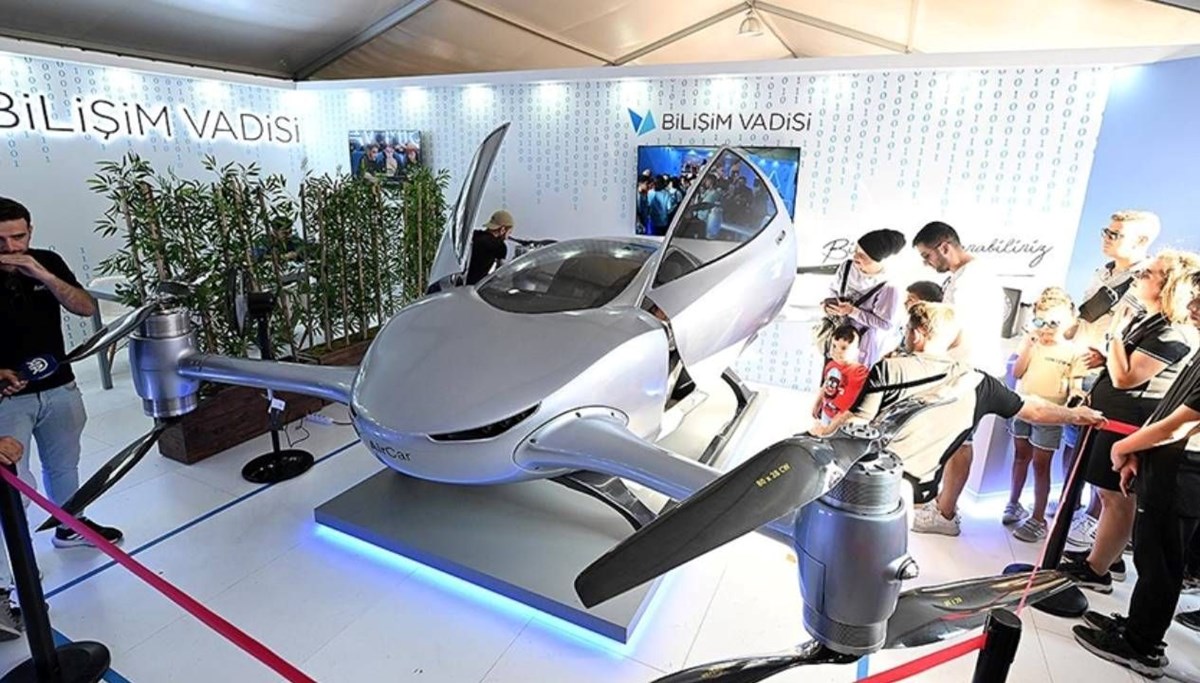 Yerli uçan araba ön siparişte: Fiyatı belli oldu Yerli uçan araba ön siparişte: Fiyatı belli oldu