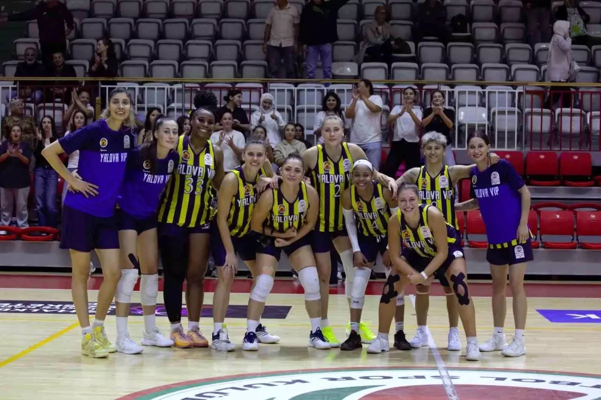 Yalova VİP, İlk İç Saha Maçında Galip Geldi Yalova VİP, İlk İç Saha Maçında Galip Geldi
