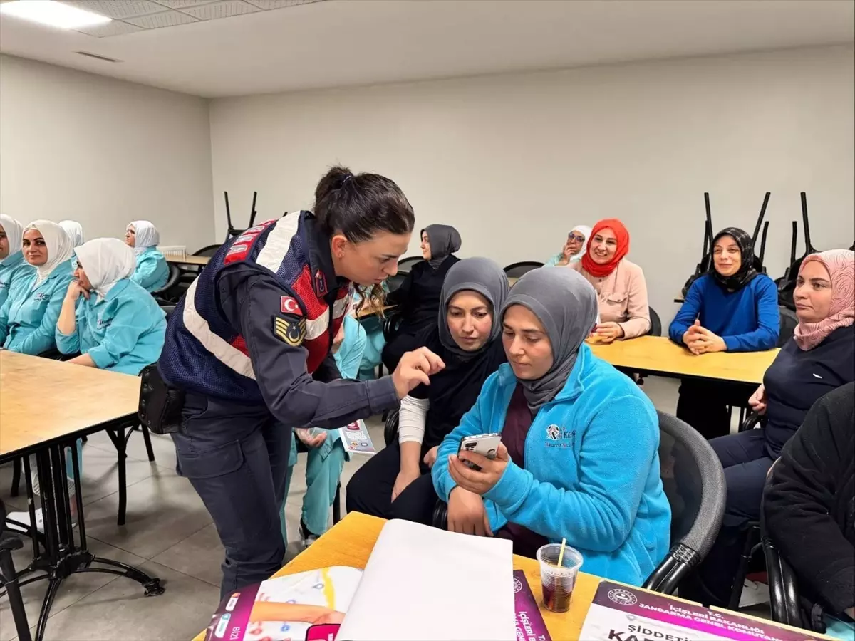 Yozgat’ta Kadın Destek Uygulaması ile Şiddetle Mücadele Bilgilendirmesi