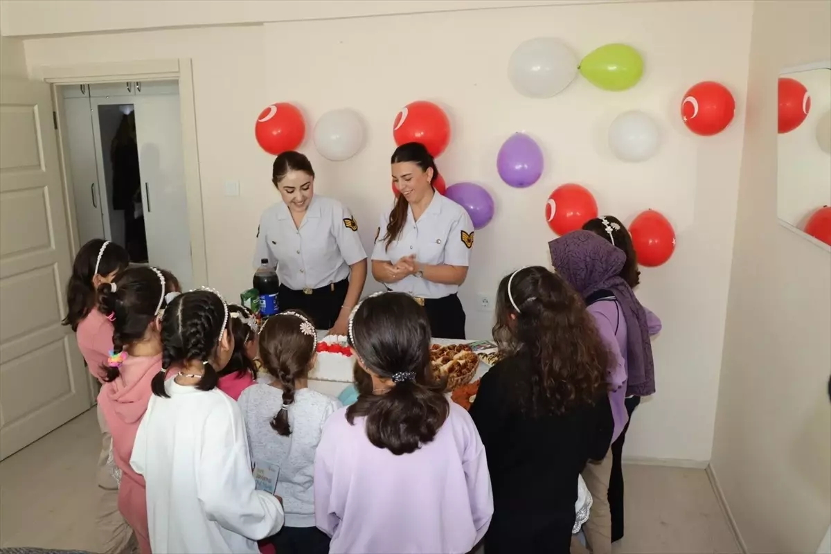 Yozgat’ta Dünya Kız Çocukları Günü Etkinliği Düzenlendi Yozgat’ta Dünya Kız Çocukları Günü Etkinliği Düzenlendi