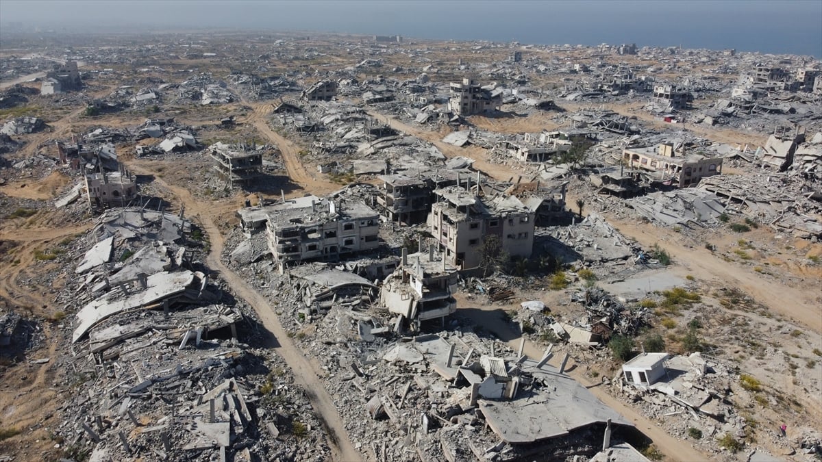 İsrail’in Gazze’nin Tel el-Hava Mahallesi’nde Bıraktığı… İsrail’in Gazze’nin Tel el-Hava Mahallesi’nde Bıraktığı…