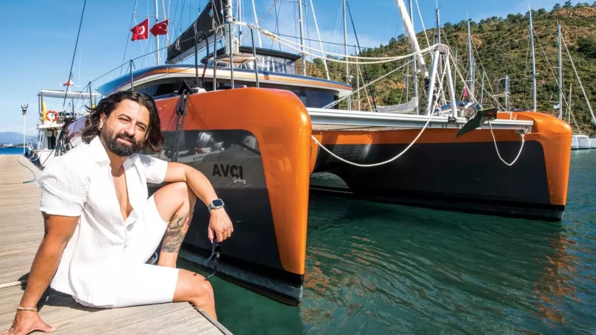 Koray Avcı, yeni yaşam tarzını Fethiye’de buldu Koray Avcı, yeni yaşam tarzını Fethiye’de buldu