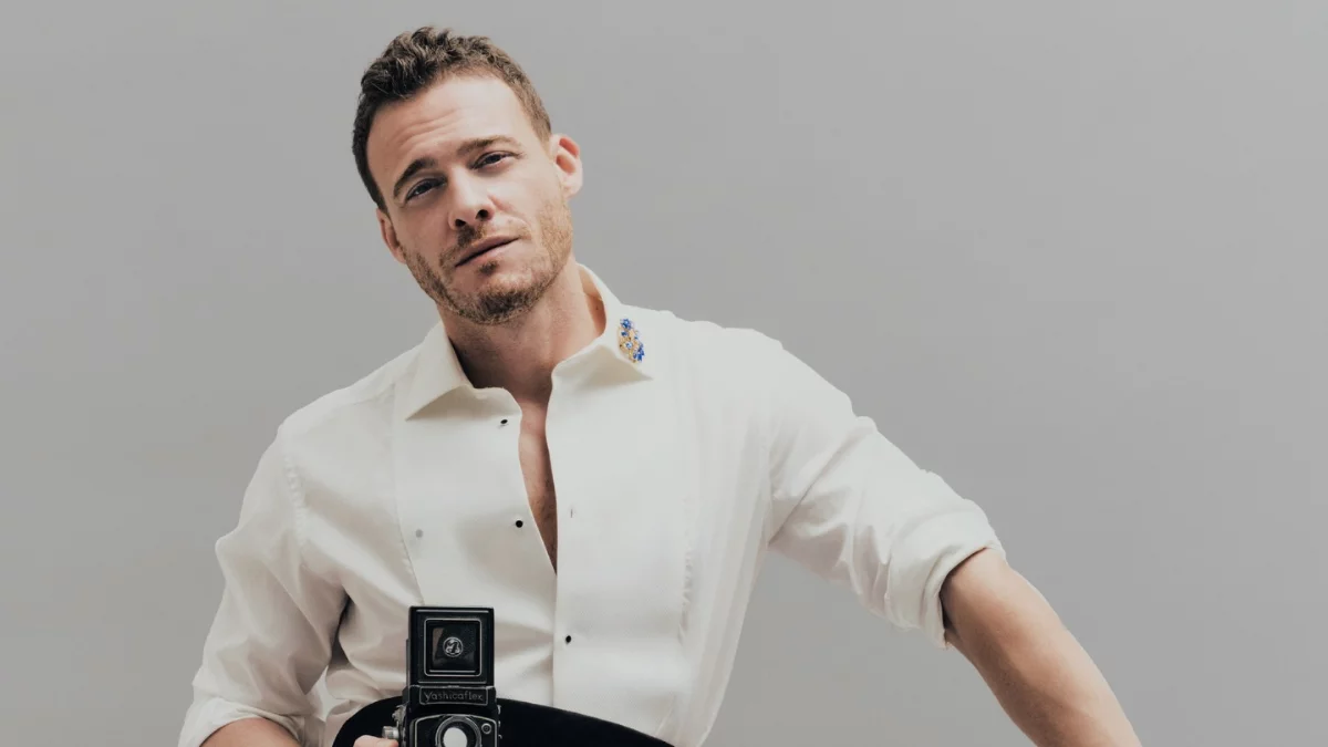 Kerem Bürsin’den Selin Yağcıoğlu’na Aşk Dolu İlan Kerem Bürsin’den Selin Yağcıoğlu’na Aşk Dolu İlan