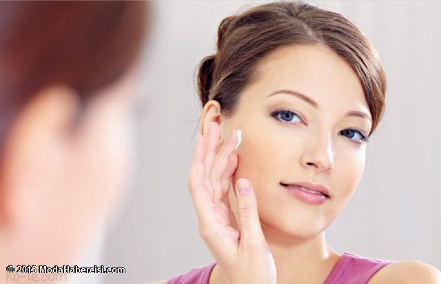 Kuru Cilt Nasıl Nemlendirilmelidir? Kuru Cilt Nasıl Nemlendirilmelidir?