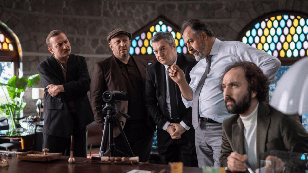 Disney+ Dizisi ‘Sekizinci Aile’den Kahkaha Dolu Fragman