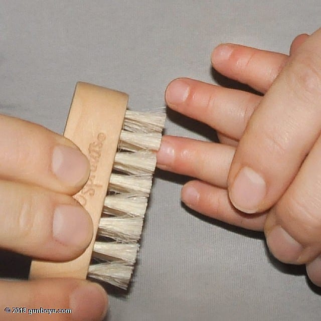 Tırnaklarınızın Altındaki Kirin Temizlenmesi Yöntemleri