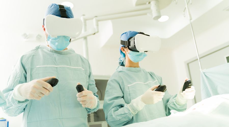 Uzaktan Kontrollü Felç Ameliyatı Dünyada Bir İlk Olarak…