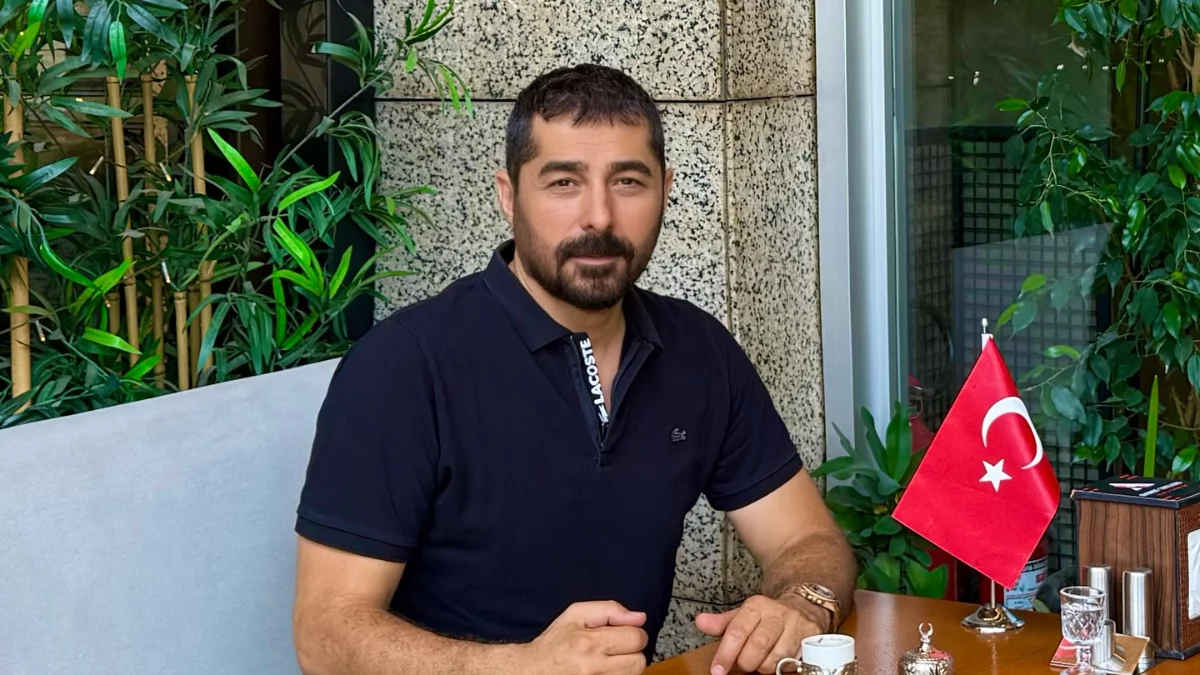 İbrahim Tatlıses ve Oğlu Ahmet Tatlıses Arasındaki Gerginlik İbrahim Tatlıses ve Oğlu Ahmet Tatlıses Arasındaki Gerginlik